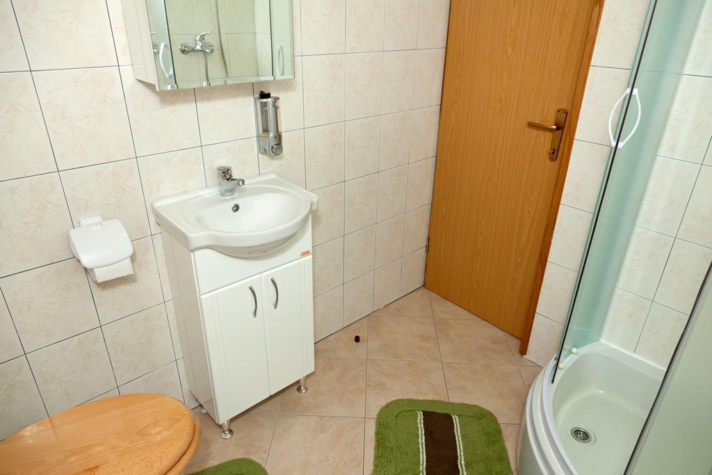 Apartment Ines Smoljanac Exterior photo