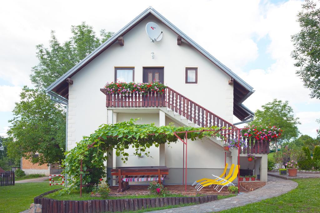 Apartment Ines Smoljanac Exterior photo